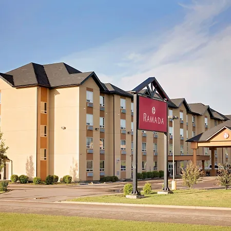 Ramada By Wyndham Cold Lake-2