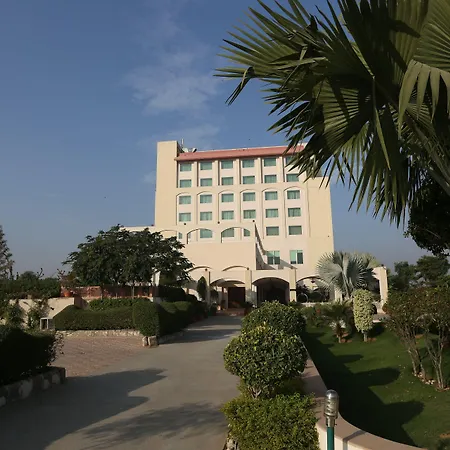 Ramada By Wyndham Jaipur Jaisinghpura-2