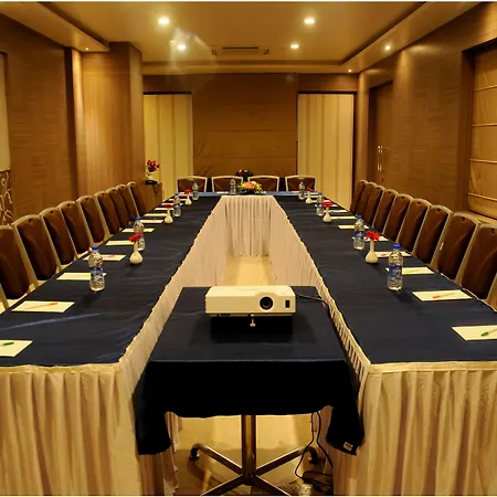 Hotel Madhav International Pune Railway Station-3