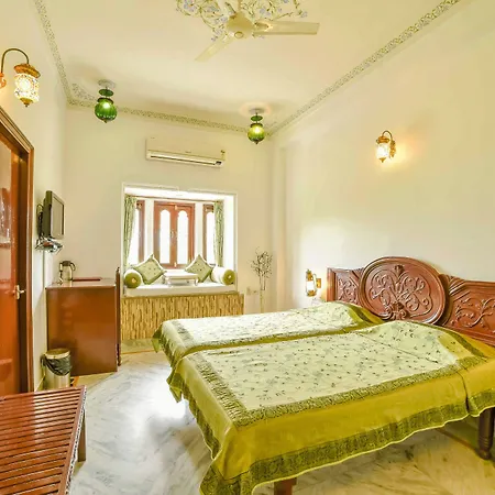 Hotel Sargam Sadan-2