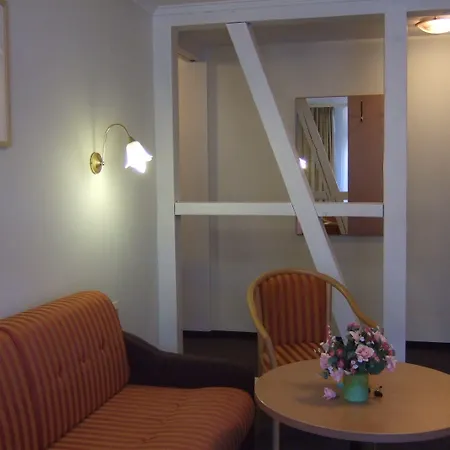 Hotel Bergfrieden-3