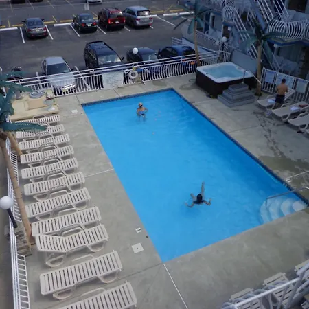 Quarterdeck Motel-3