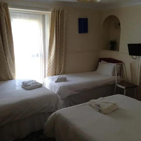 The Kynance House On Plymouth Hoe ,26 Ensuite Rooms-3