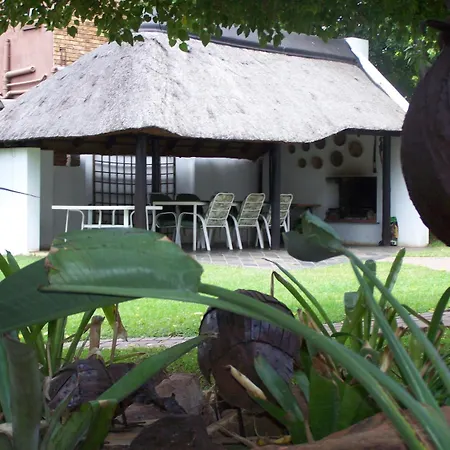 Constantia Guest Lodge-3
