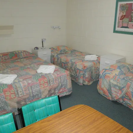 Norfolk Motor Inn-3