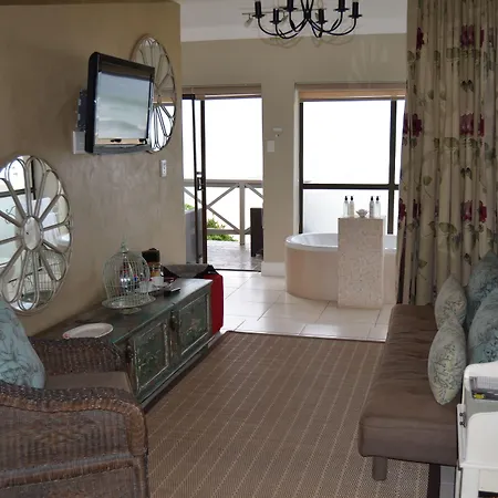 On The Beach Guesthouse Jeffreys Bay-3