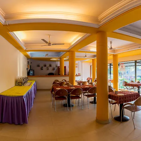 Oyo 47045 Graciano Cottages-2