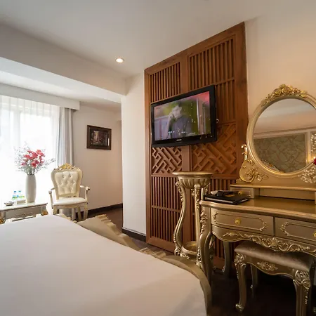 The White Hotel 8A Thai Van Lung-3