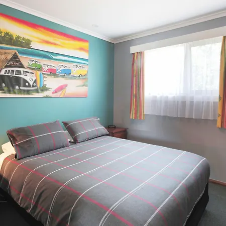 Georges Bay Apartments-3