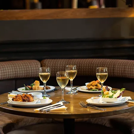 Strangford Arms Hotel-3