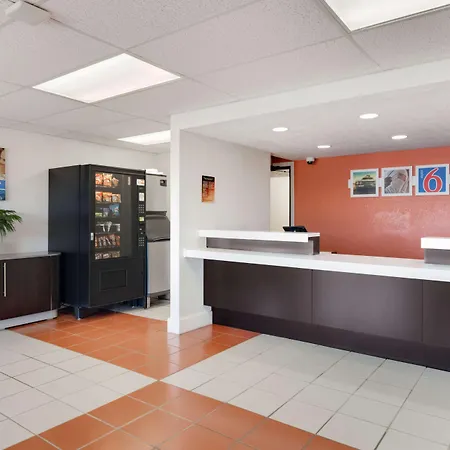 Motel 6-Youngstown, Oh-2