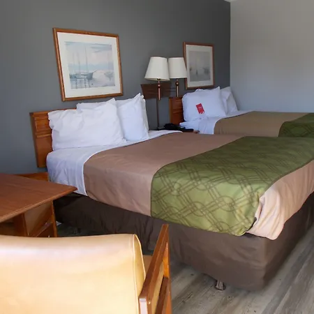 Econo Lodge Conway Central-3