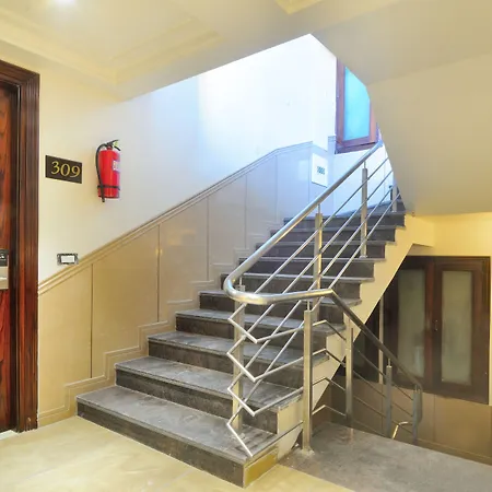 Treebo Premium Relax Inn Patel Nagar-3