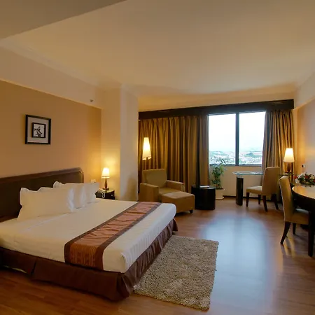 Crystal Crown Hotel Johor Bahru-2