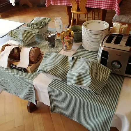 Gasthof Schoenegg B&B-2