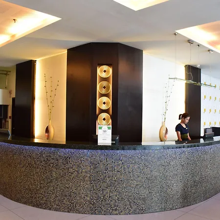 Diamond Suites & Residences-3