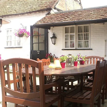 The Saracens Head-3