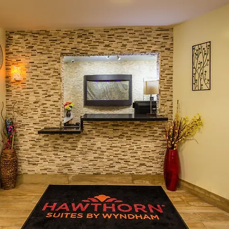 Hawthorn Extended Stay By Wyndham Saint Robert-2