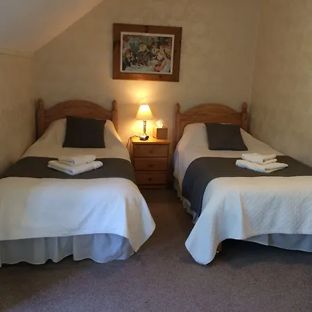 Coire Glas Guest House-3