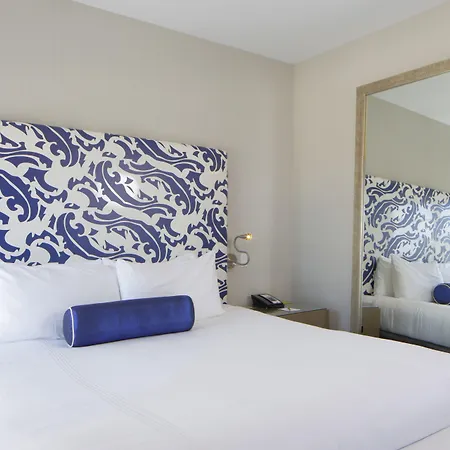Hotel Breakwater South Beach-2