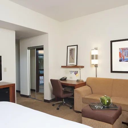 Hyatt Place Des Moines Downtown-3