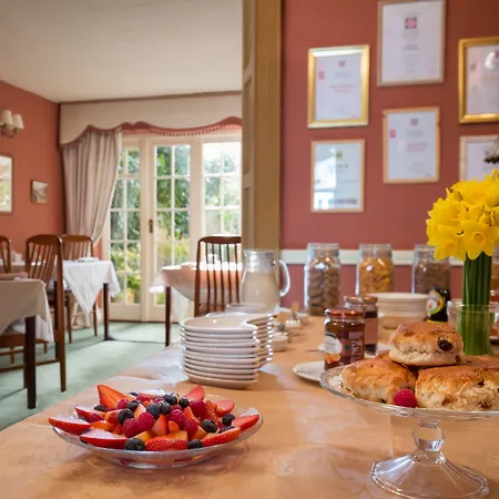 Homelands Guest House-3