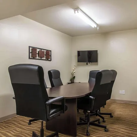 Mainstay Suites Winnipeg-2