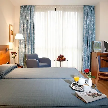 Hotel Mieres Del Camino-2