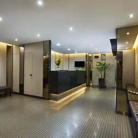 Hotel 81 Gold-3