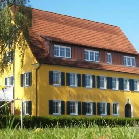 Klozbuecher - Das Landhotel-2