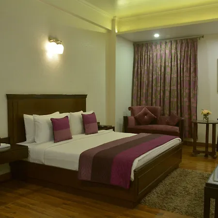 Fabhotel Rockland-2