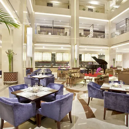 Regal Plaza Hotel & Residence Waigaoqiao-2