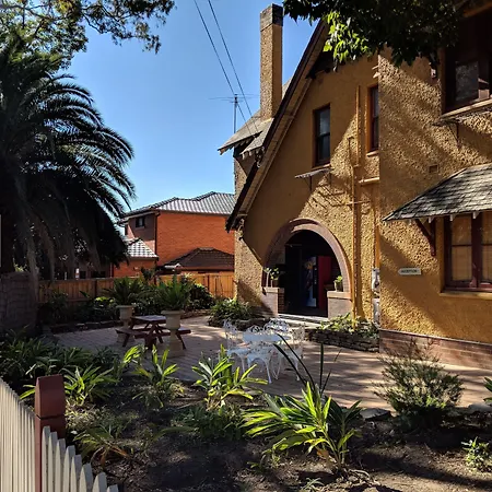 Burwood Bed And Breakfast-3