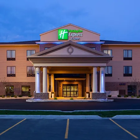 Holiday Inn Express & Suites - Mason City By Ihg-3