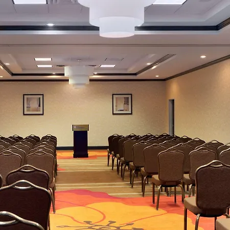 Hilton Garden Inn Edmonton International Airport-2