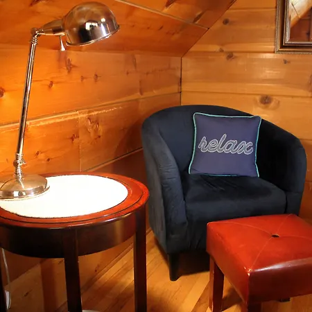 Elliott House Boutique Inn-2