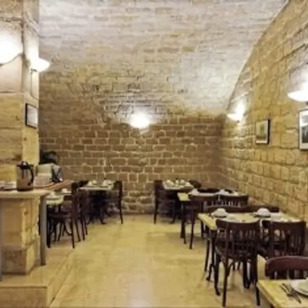Hotel Americain-2