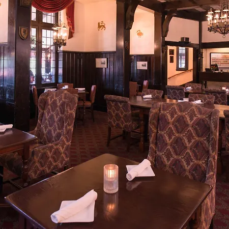 Red Coach Inn-2