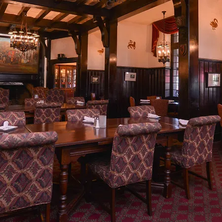 Red Coach Inn-2