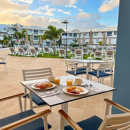 Hotel Cordial Marina Blanca-2