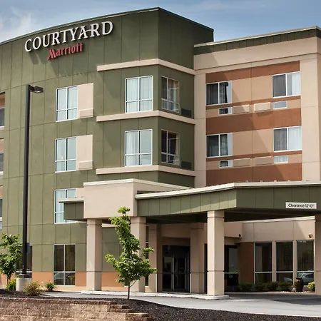 Courtyard By Marriott York-3