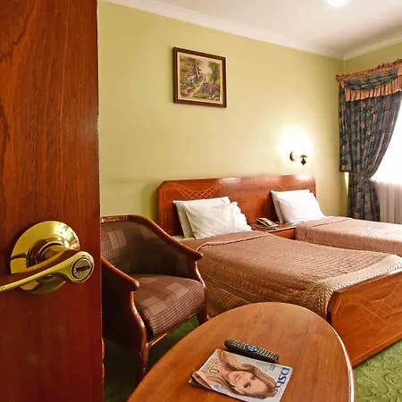 Grand Imperial Hotel-2
