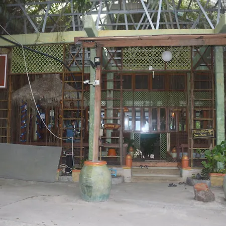 Koh Tao Bamboo Huts-2