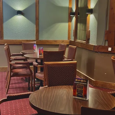 Lacombe Motor Inn-3