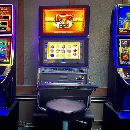 Lacombe Motor Inn-2