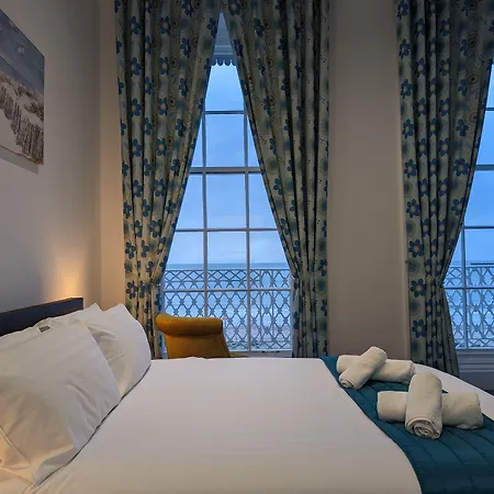Acqua Beach Weymouth-3