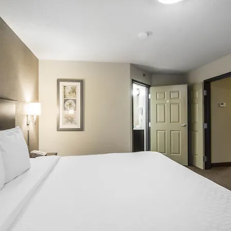 Quality Inn & Suites Thompson-3
