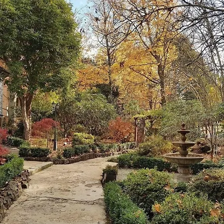 Kubba Roonga Guesthouse - Boutique Luxury Spa Retreat & Gardens - Blue Mountains-3