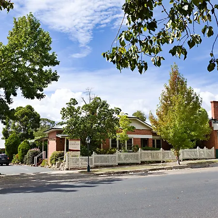 Beechworth Carriage Motor Inn-3