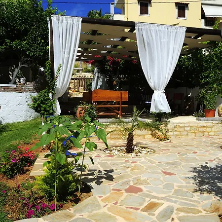 Idili Traditional House-3